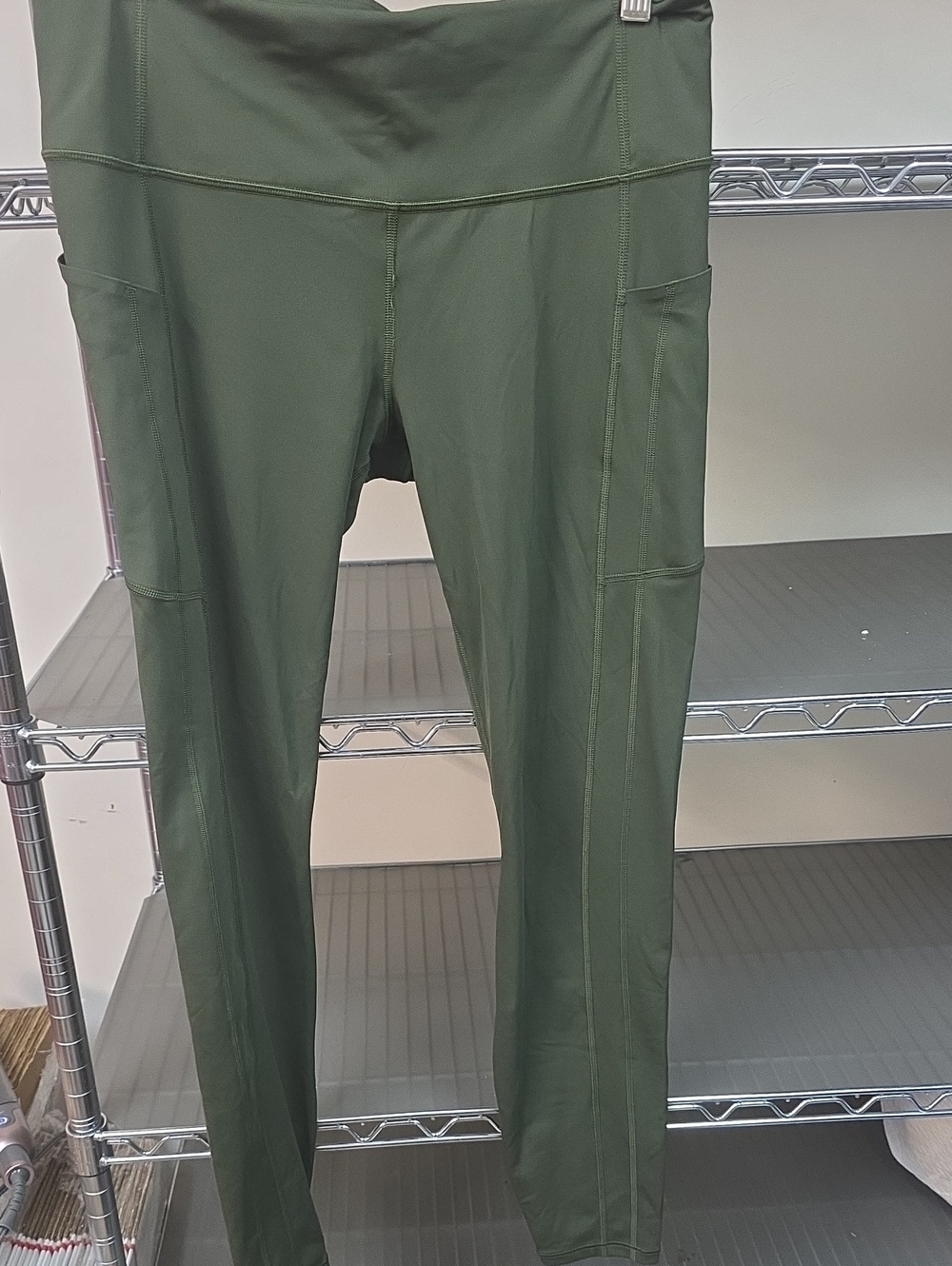 Athleta Olive Green Ultimate Stash Tight Leggings